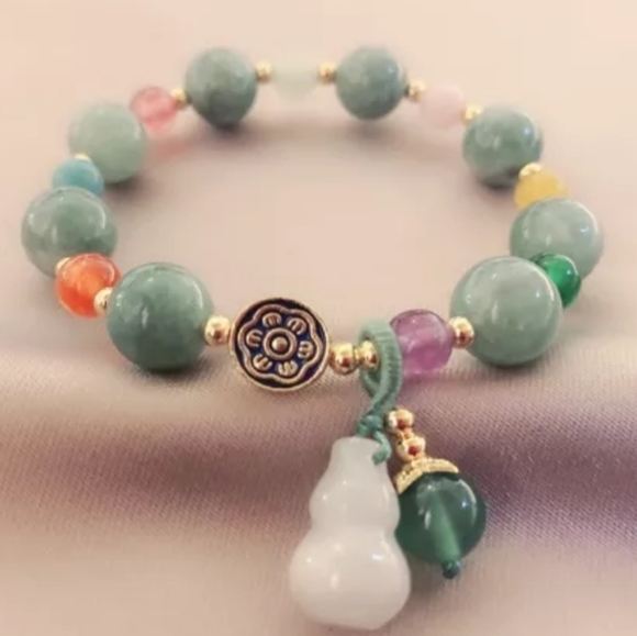 Jade bracelet - Picture 2 of 4